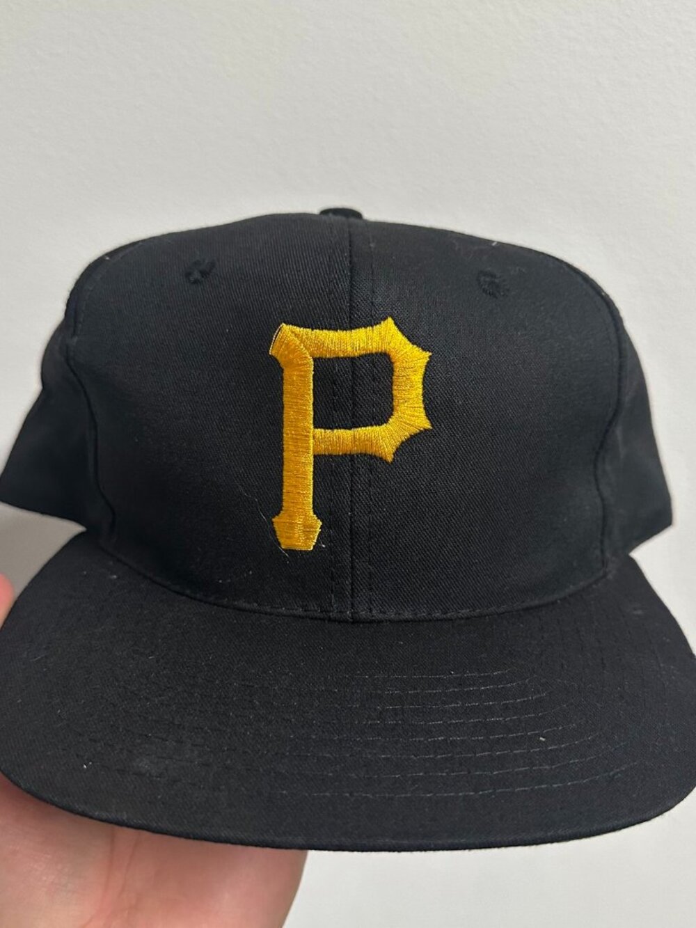 Vintage Pittsburgh Pirates Black Snapback Hat MLB Baseball